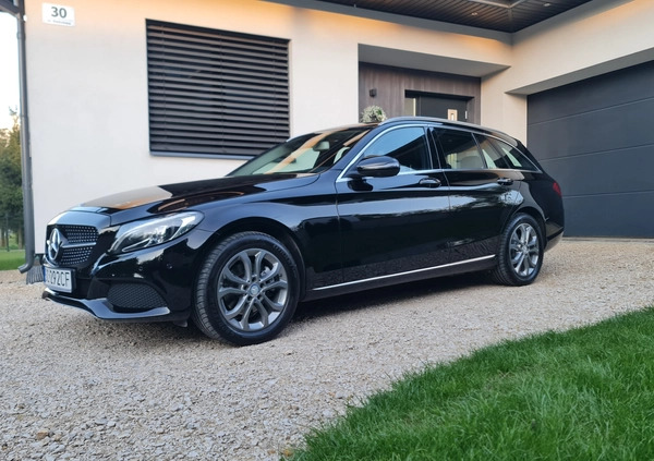 Mercedes-Benz Klasa C cena 91900 przebieg: 152000, rok produkcji 2016 z Radomsko małe 211